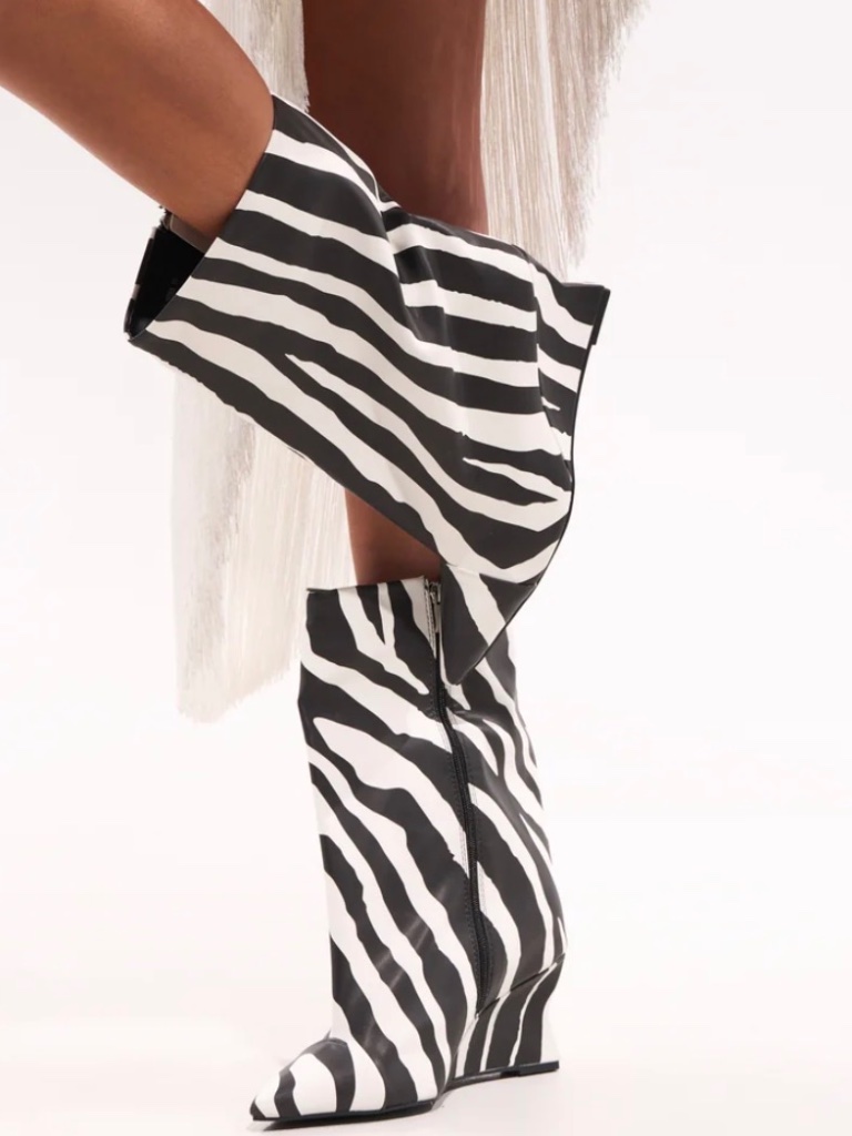 Akira Azalea Wang Vinci Zebra Pu Print Wedge Bootie Size 1010